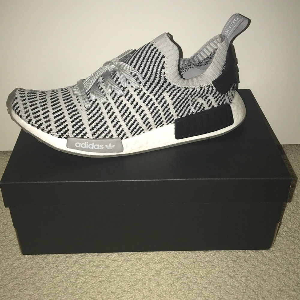 Adidas NMD PK R1 zebra